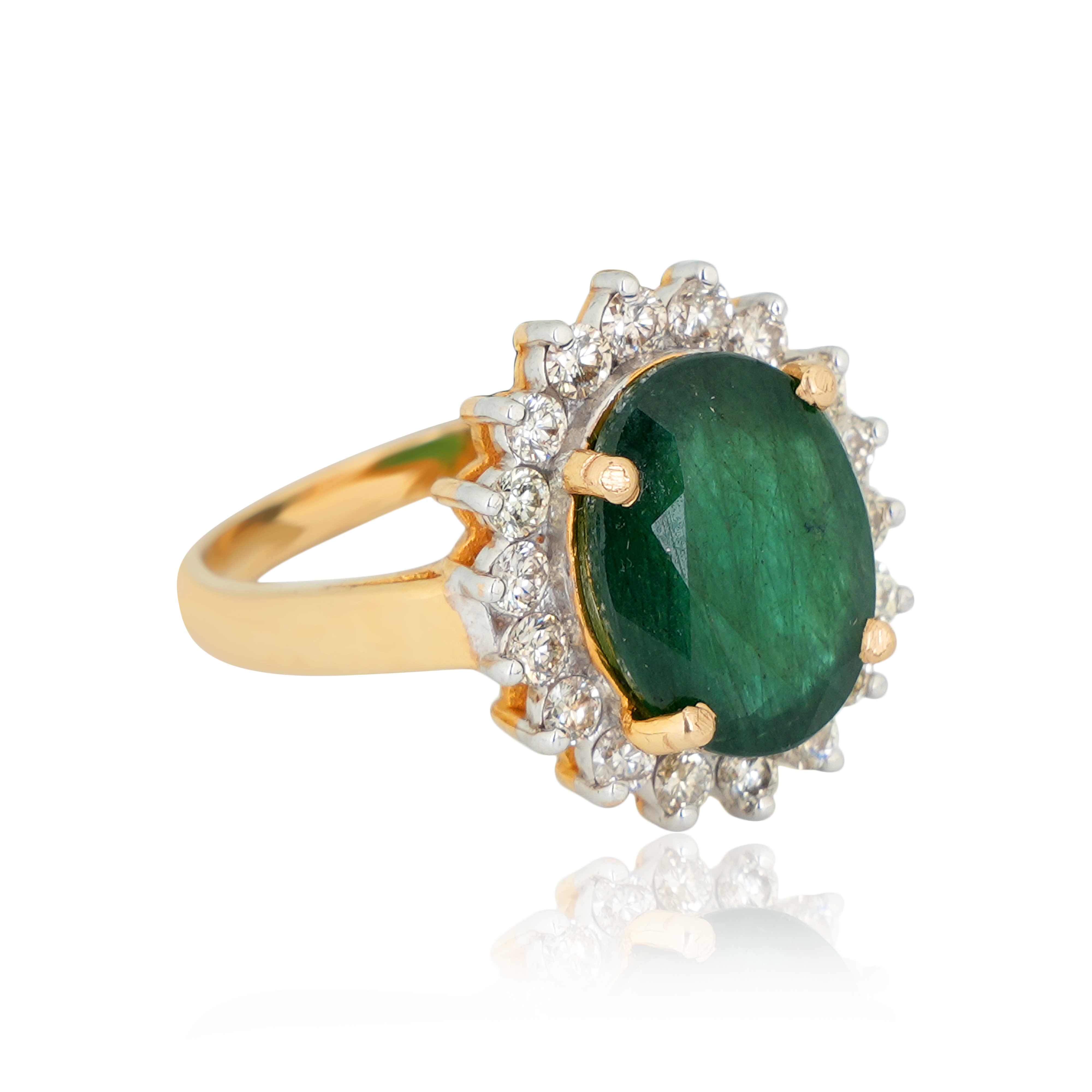 DLRE - 890 Emr Diamond Ring