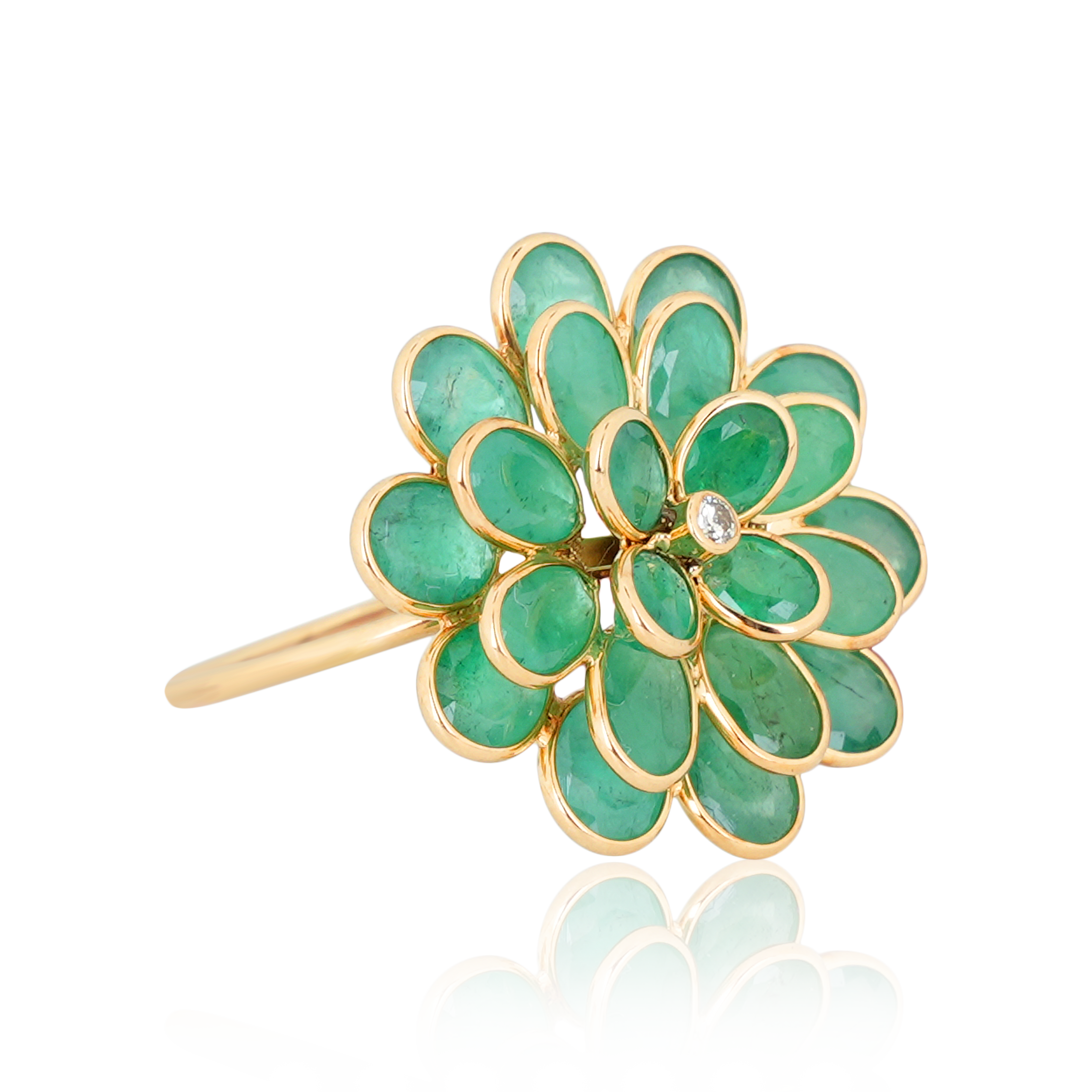DLRE - 894 Emerald Flower Diamond Ring