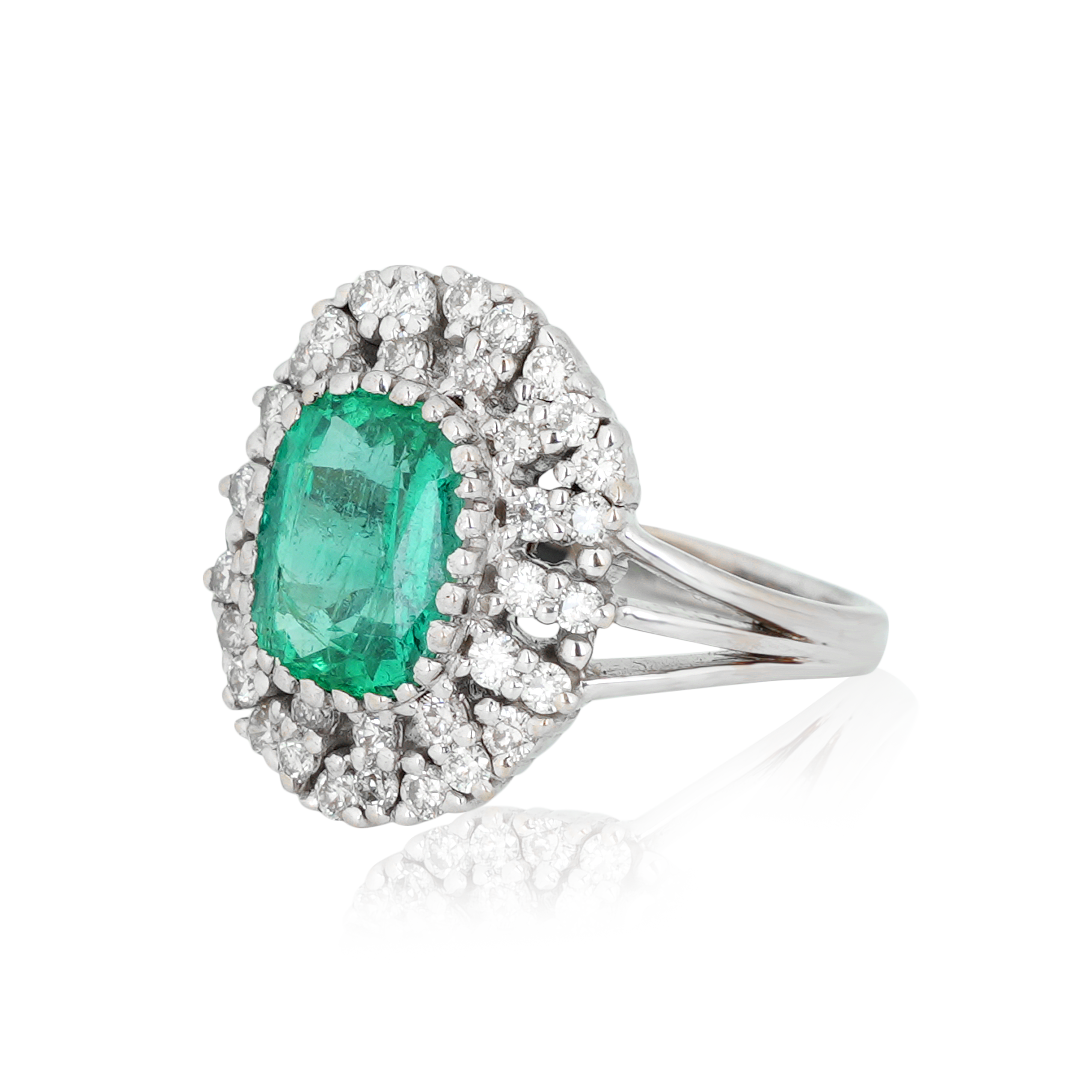 DLRE-777 Emerald Diamond Ring